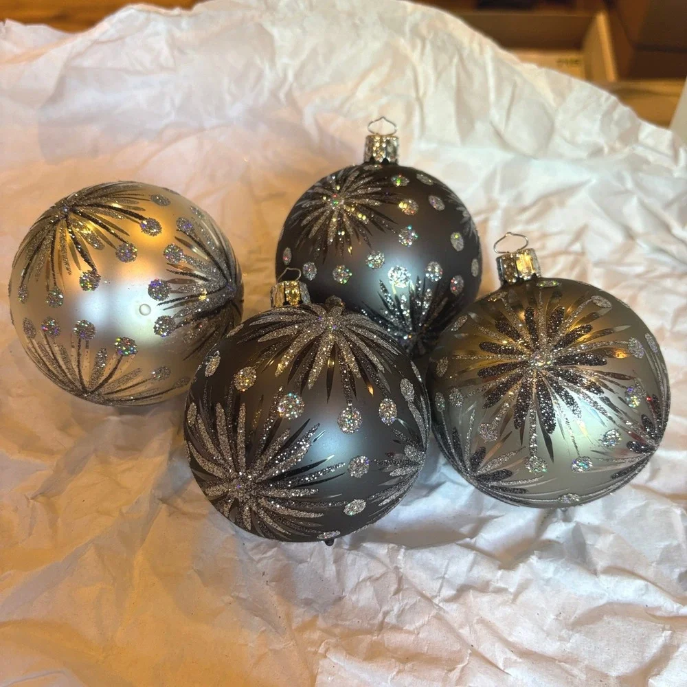 Crate&Barrel Glass Christmas Ornaments Set 4 Grey Silver Glitter Star Germany